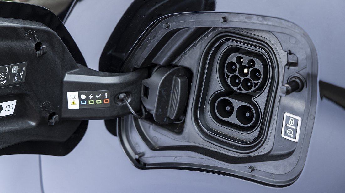 Citroën e-SpaceTourer M 50 kWh (2024-…) порт для зарядки (Европа), зарядка, разъем, штекер, коннектор